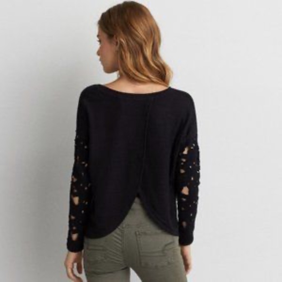American Eagle Split-Back Lace Detail Sleeves Jersey Long Sleeves Black Top - Picture 2 of 9